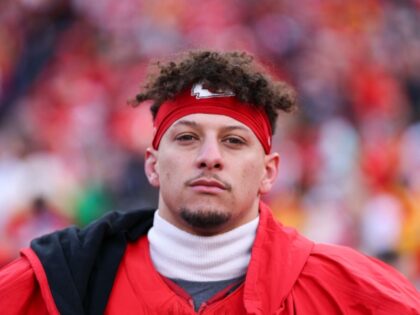 Chiefs QB Patrick Mahomes Breaks Silence on Flopping Allegations, Referee Favoritism: ‘I Prob